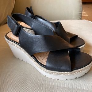 Clarks Artisan Black Leather Wedge Sandal Size 8